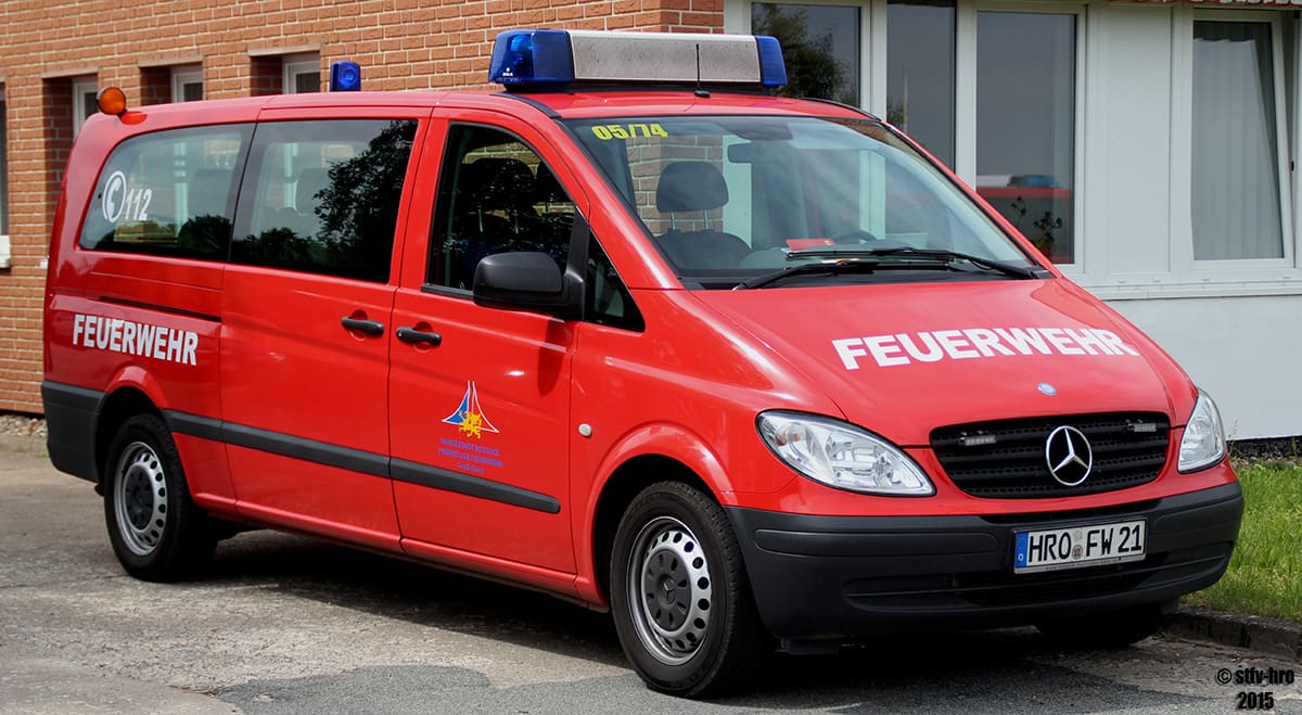 Mannschaftstransportwagen der Freiwilligen Feuerwehr Groß Klein