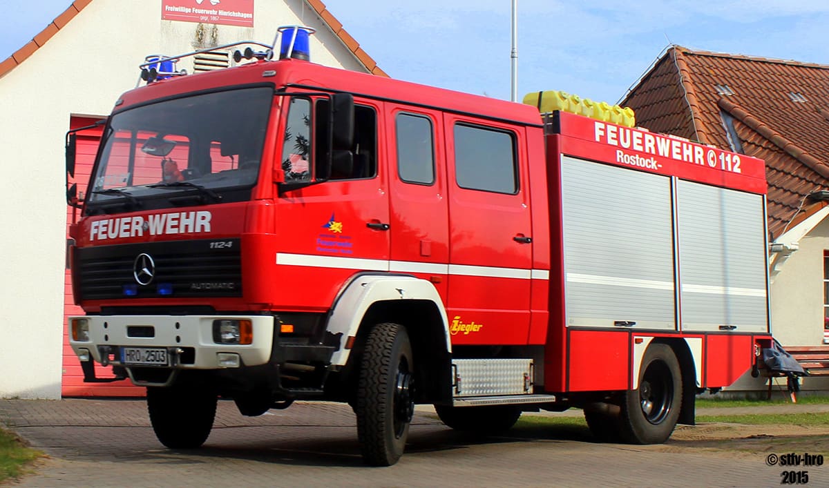 Tanklöschfahrzeug TLF 16/25 mit Ausrüstung für Technische Hilfeleistung der Freiwilligen Feuerwehr Rostocker Heide